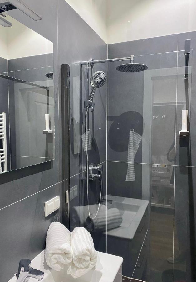 Charming Studio In Servitenviertel I Apartamento Viena Exterior foto
