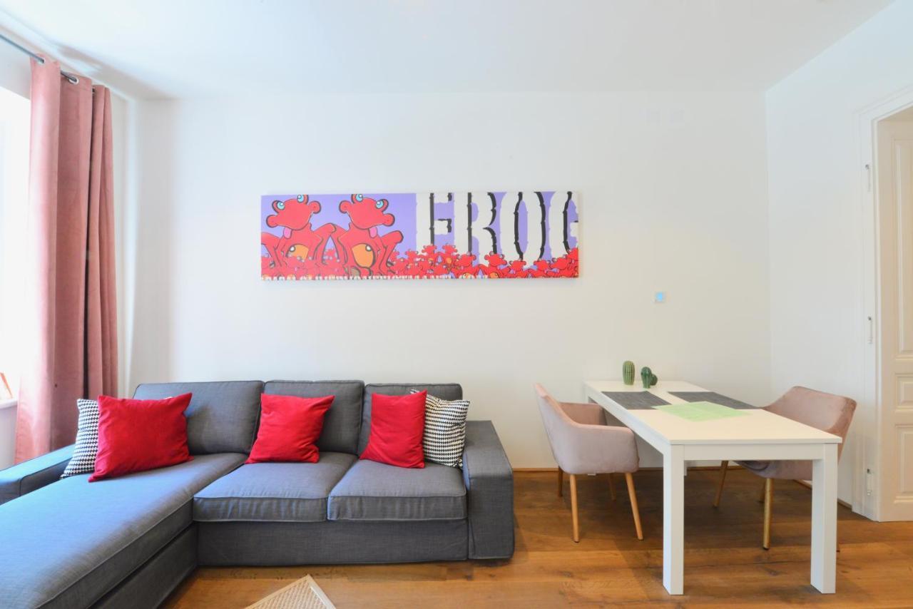 Charming Studio In Servitenviertel I Apartamento Viena Exterior foto